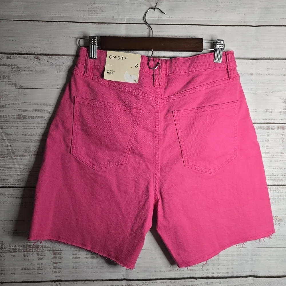 NWT On 34th Vibrant Pink 5.5